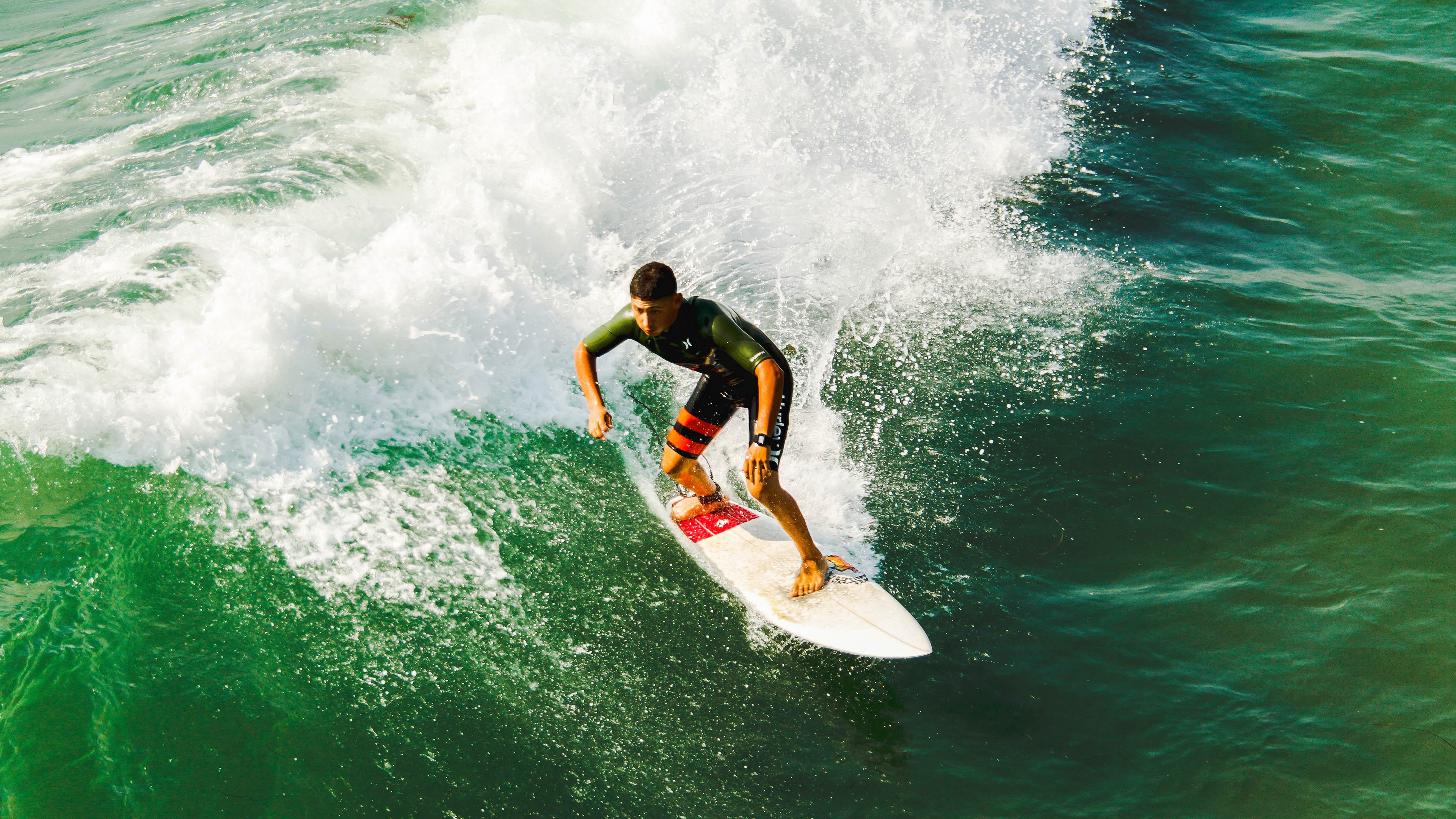 100米自选手转身动作速度对比，百米转机