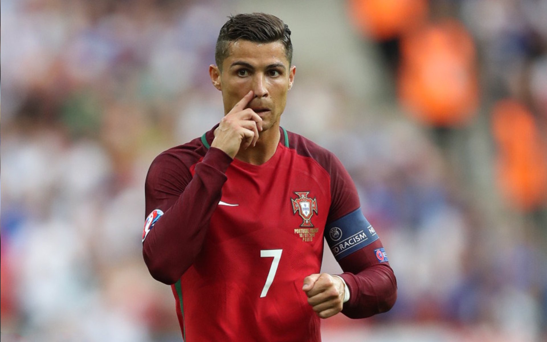 mk体育-英超激烈竞争，豪门纷纷发起冲击