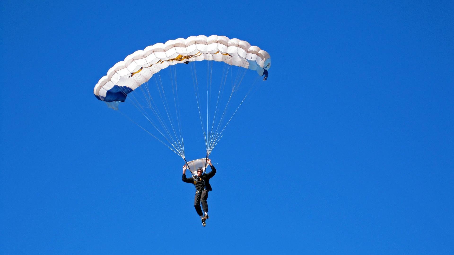 马刺未来计划培养三名年轻核心,马刺潜力球员